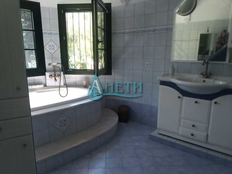 Прекрасно имение 339м2 в Ано Врасна, Паляамбела, Гърция, с поддържан двор 3026м2 с много зеленина