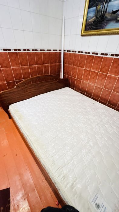 Спальня диван и шифонер