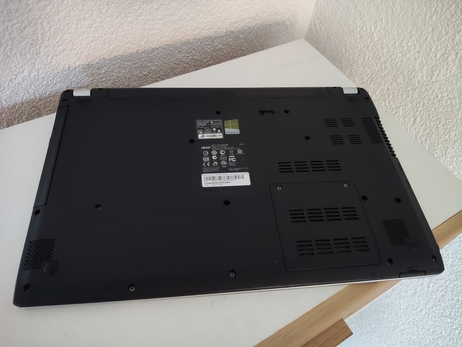 Acer Aspire V5-571 series i3 gen2