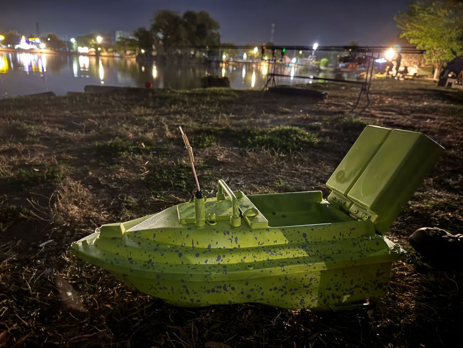 Barcuta pentru platat pescuit si nadit