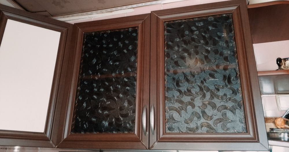 Продается кухонная мебель (шкафы)