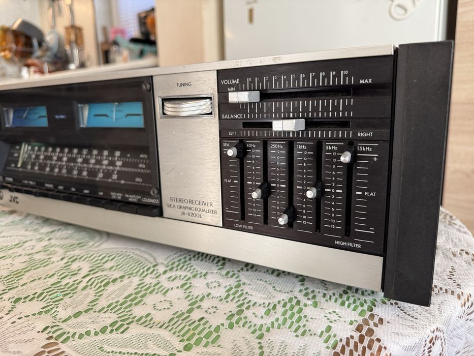 JVC JR-S200l ресивър