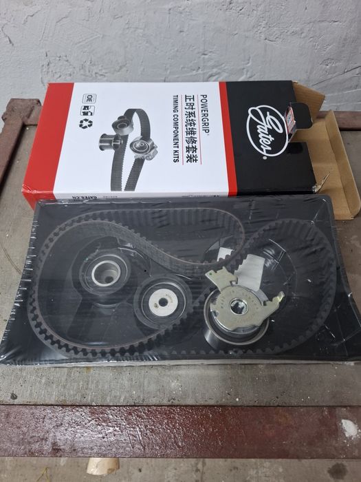 Продам комплект ГРМ на шевроле круз.