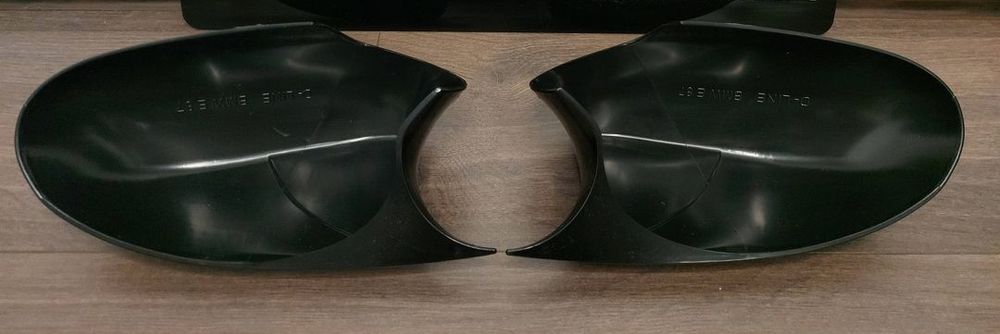 Capace oglinzi BMW Seria 1 E87 model Batman Negru Lucios
