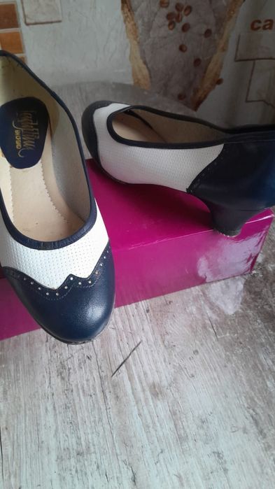 Туфли женские 39