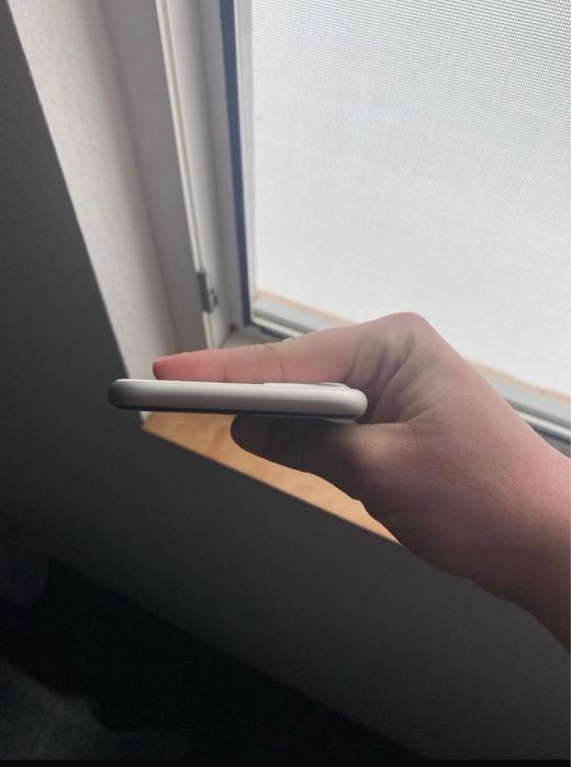 Iphone 11 alb perfect