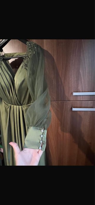 Rochie satin duchesse si organza, verde