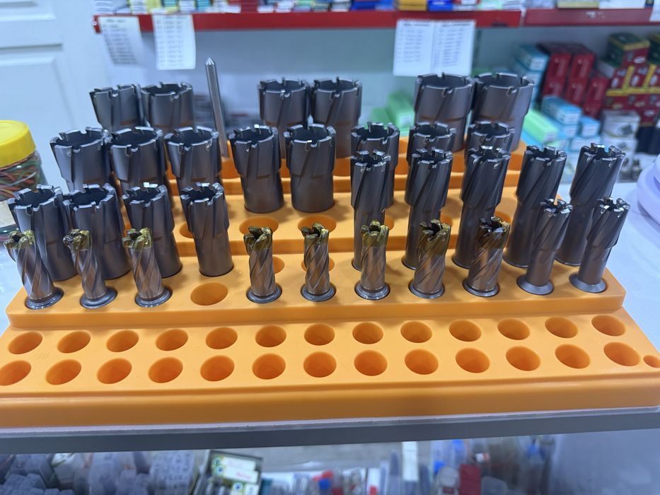 Магинитный дрел уч сфатлий каронкалий сверлола