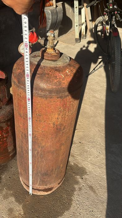 Продам газовые баллоны, б/у.