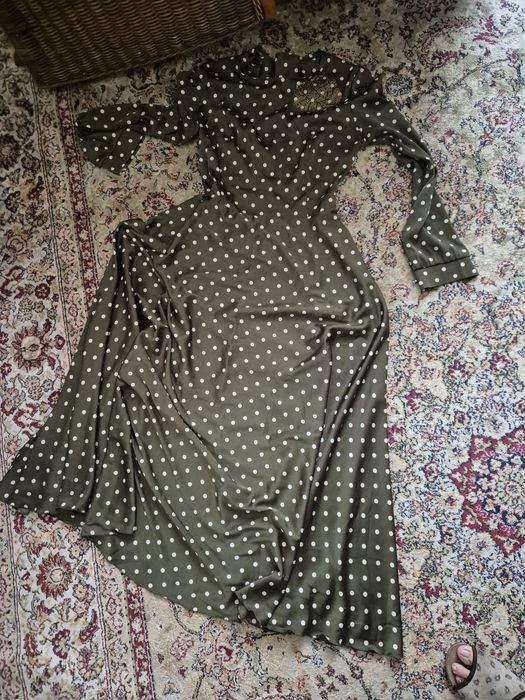 Продам платье  очень дёшево