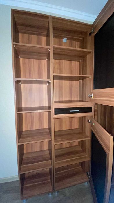 Шкафы для одежды