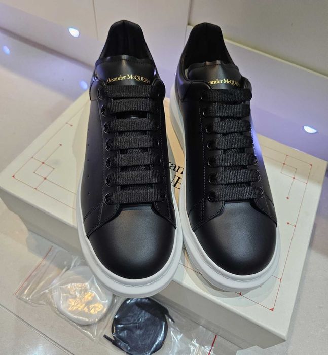 #SUMMER SALE# Alexander McQueen Sneaker Negru Cu Alb - Verificare Colet -