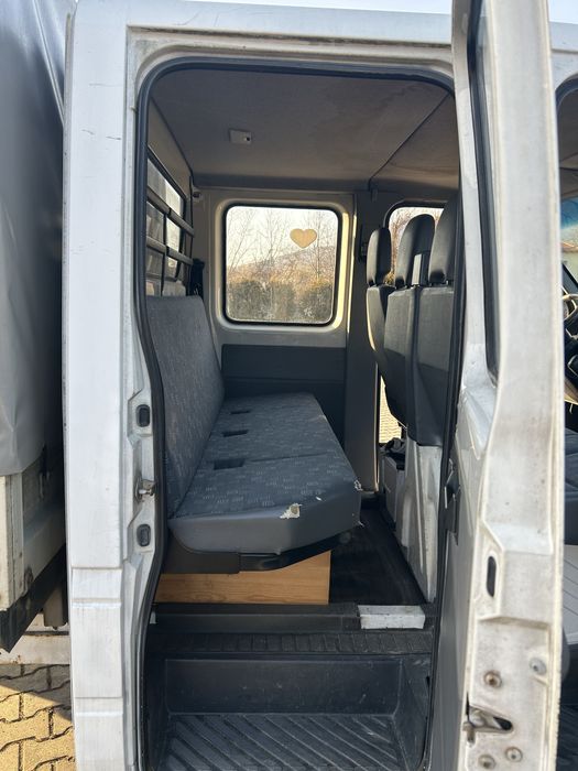 Mercedez-Benz Sprinter 208