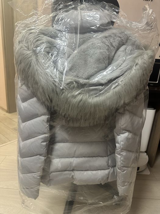 Дамско яке Guess, патешки пух, Сив, XS