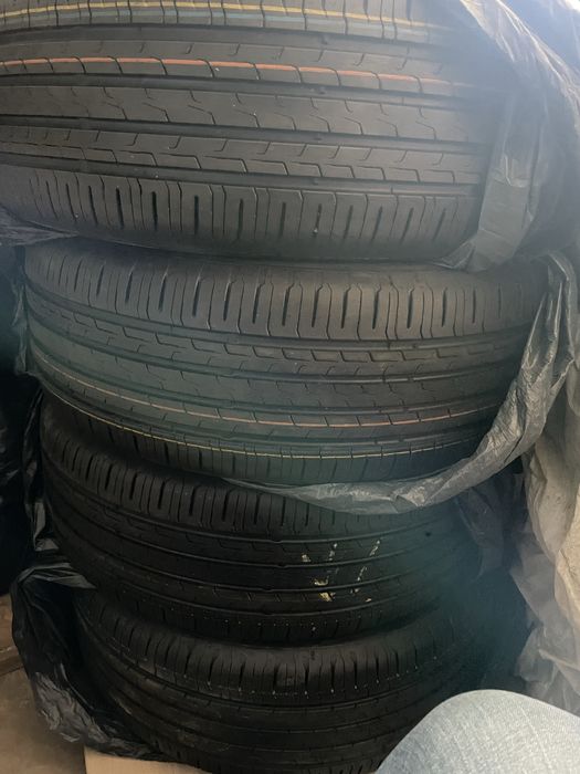 Anvelope 215 50 18 continental vara