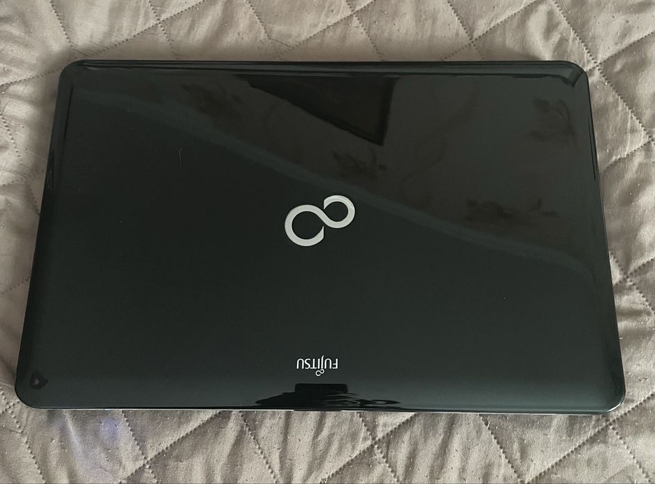 Продам ноутбуки .