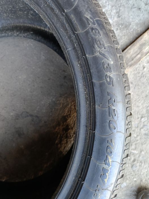 Гуми -20цола-285/35-1бр.-70лв."PIRELLI"