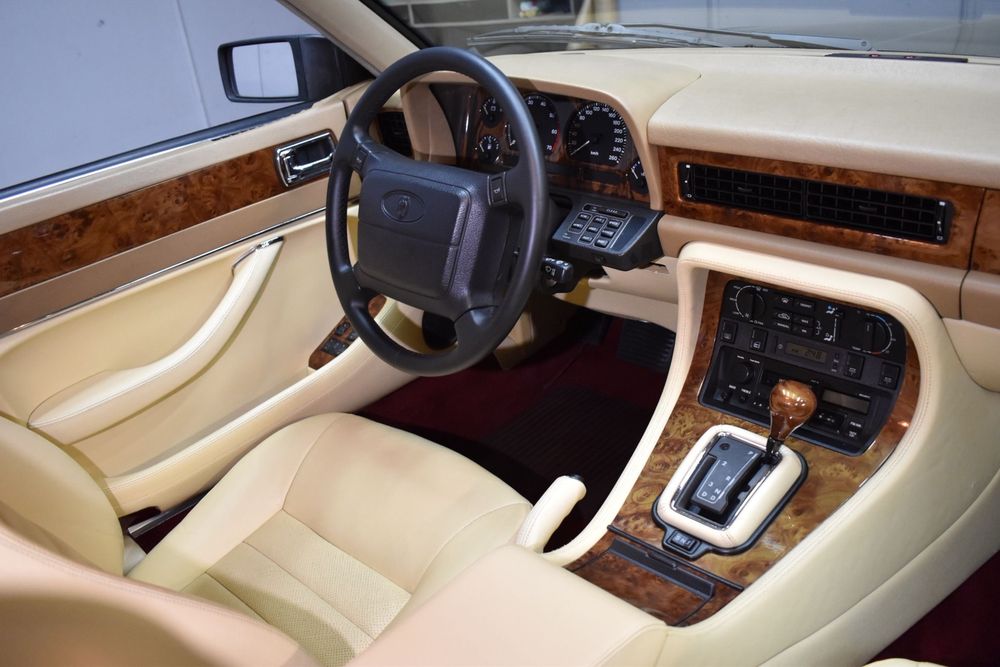 Jaguar XJ6 4.0 – 1994 – British Racing Green – Vehicul Istoric