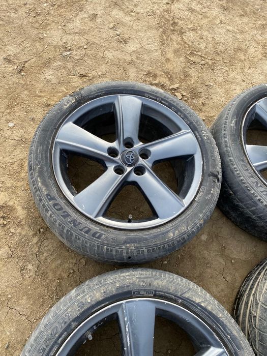 Тайота  камри 50      диски