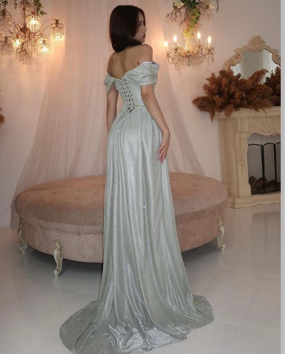 Красивые платья! Продаеться