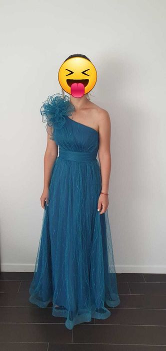 Rochie lungă model deosebit