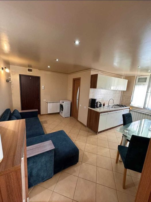 Inchiriez apartament