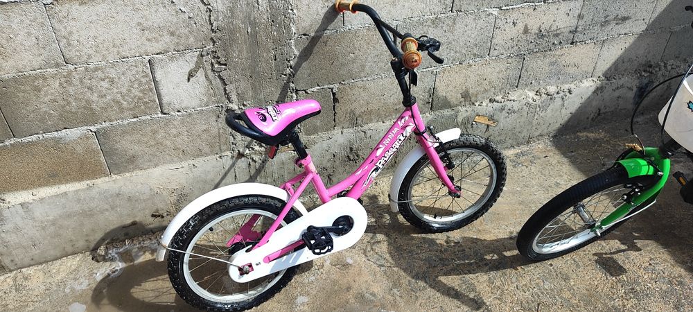 2,колелета за момче и момиче запазени почти  нови