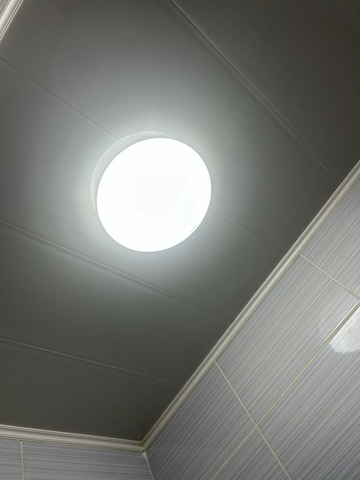 Продаются люстры