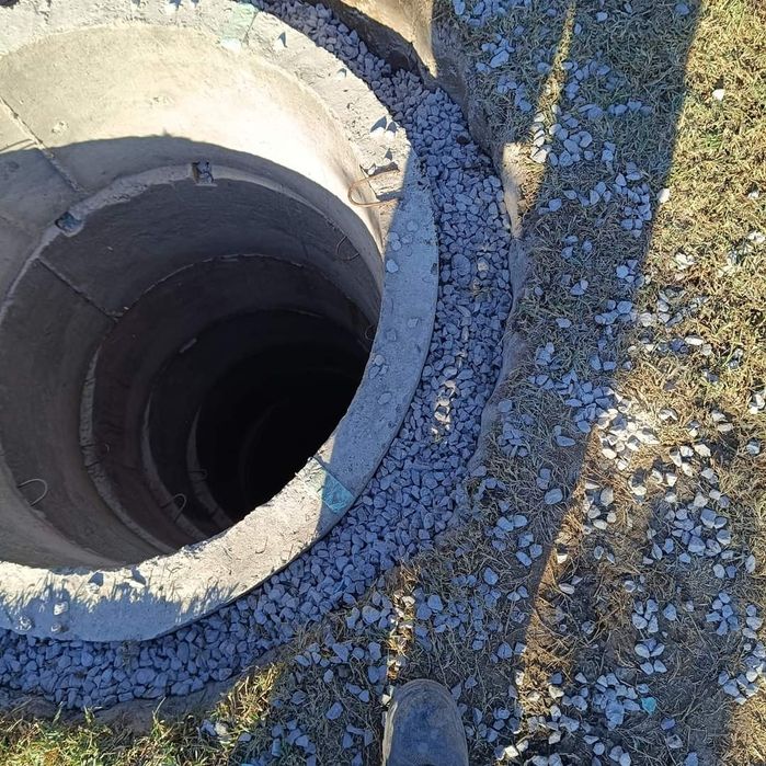 Копаене на Септични Ями,Полагане на Бетони