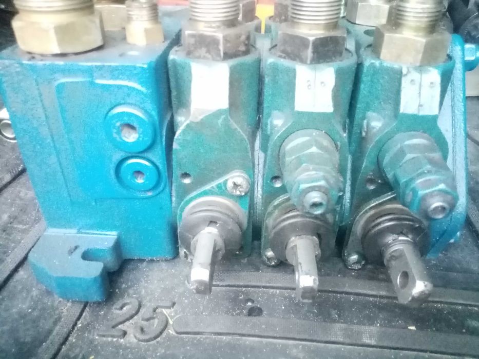 Гидрораспределитель