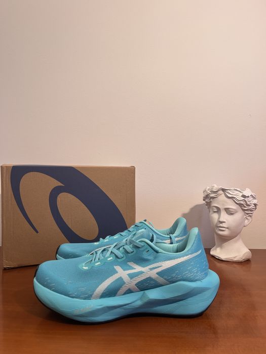 Asics Novablast 6