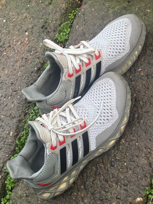 Adidas ultraboost web dna 42номер