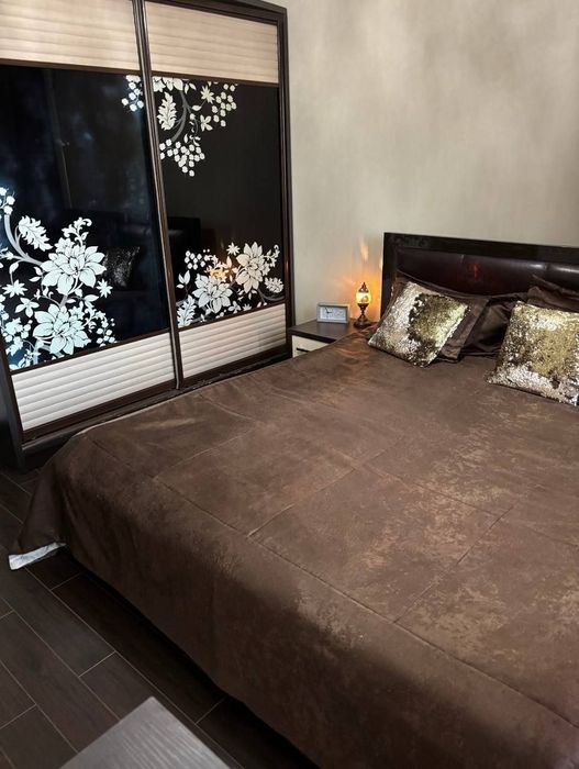 Продаётся 3 комнатная квартира Чиланзар 20 Улучшенка