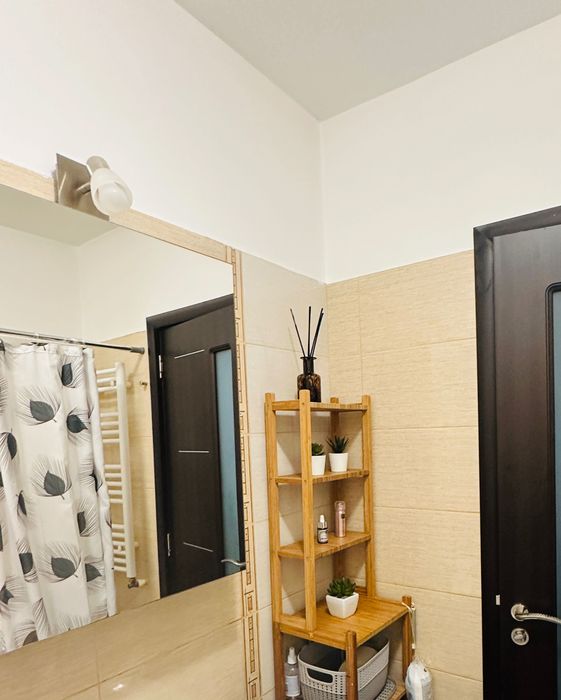 Închiriez apartament 2 camere