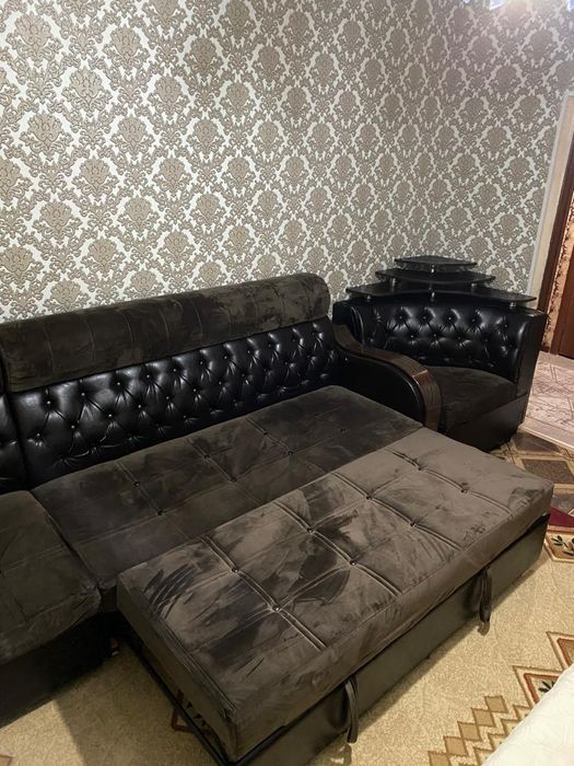 Продаю угловой диван