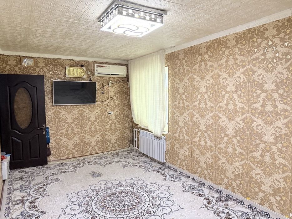 Город чирчик октября Продаётся 1 комнатная квартира в хорошом состояни