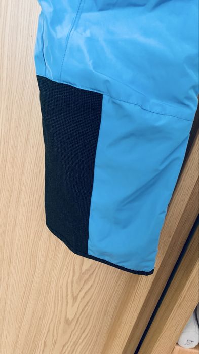 Pantaloni de schi noi cu eticheta