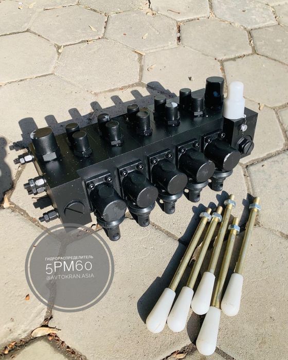 Гидрораспределитель на автокран