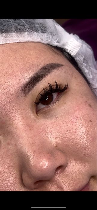 Наращивание ресницы