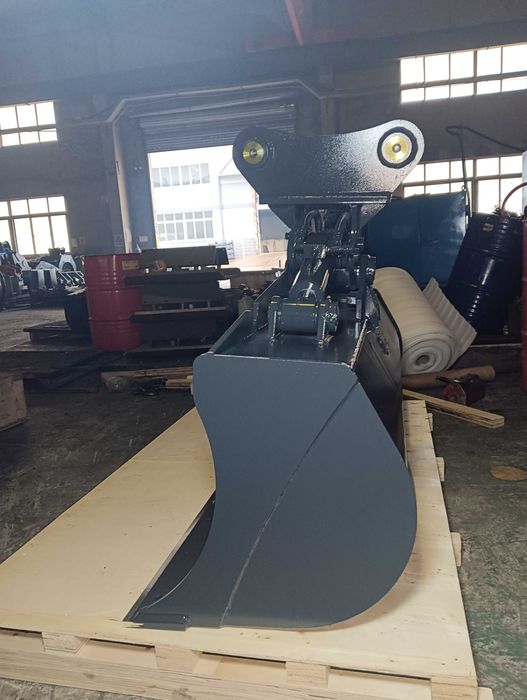 Cupa de taluz cu inclinatie hidraulica excavatoare de 4-5 t