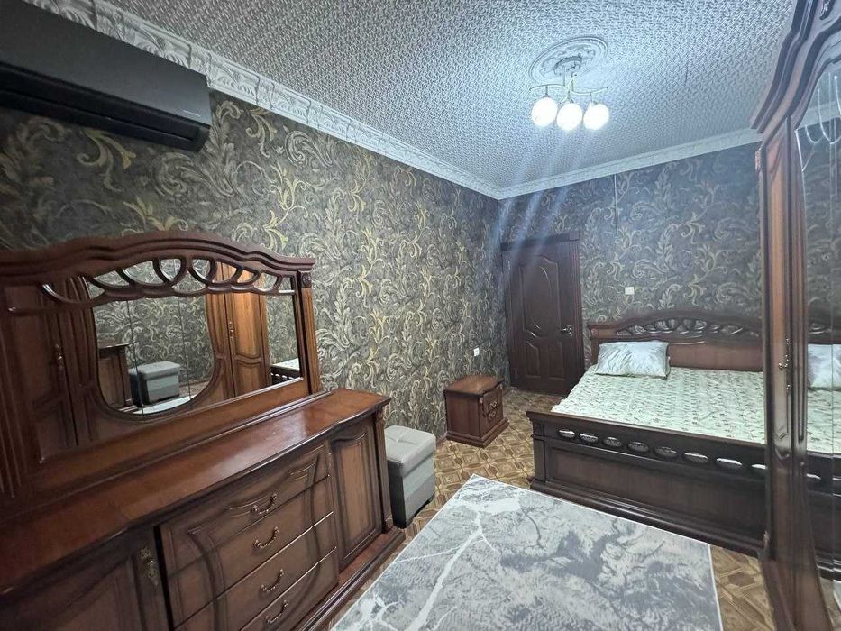 Продам 2 ком на Миробаде /  Загс        036*