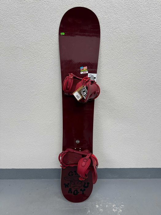 placa noua snowboard gnu wagyu L158cm