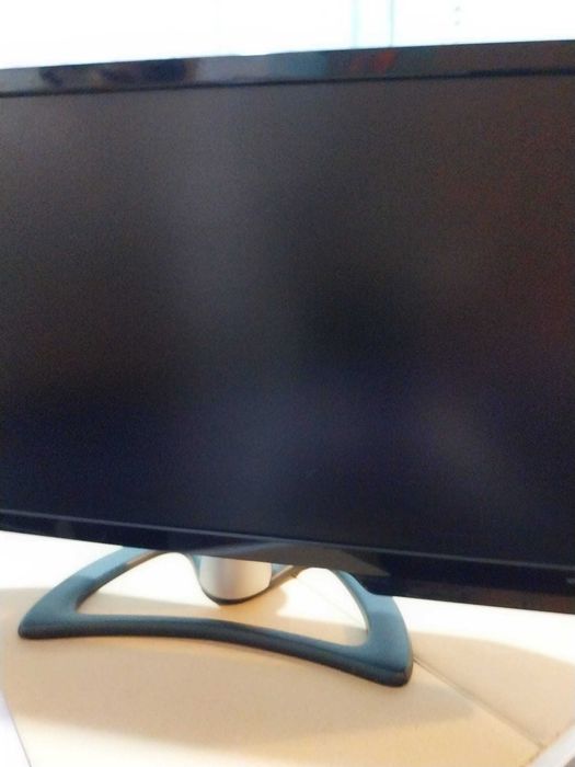 *-Monitoare second LCD  fără  PICIOR  fix  funcționale 17 LEI