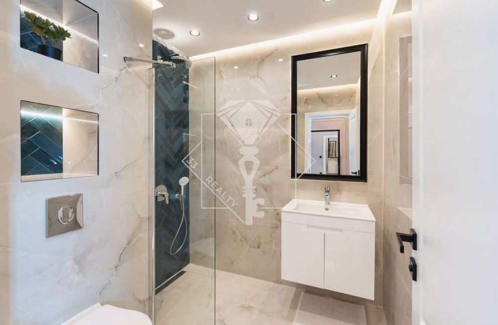 Продава се Двустаен апартамент в Пловдив, Южен - 71 кв.м за 998 €/кв.м - Снимка #8