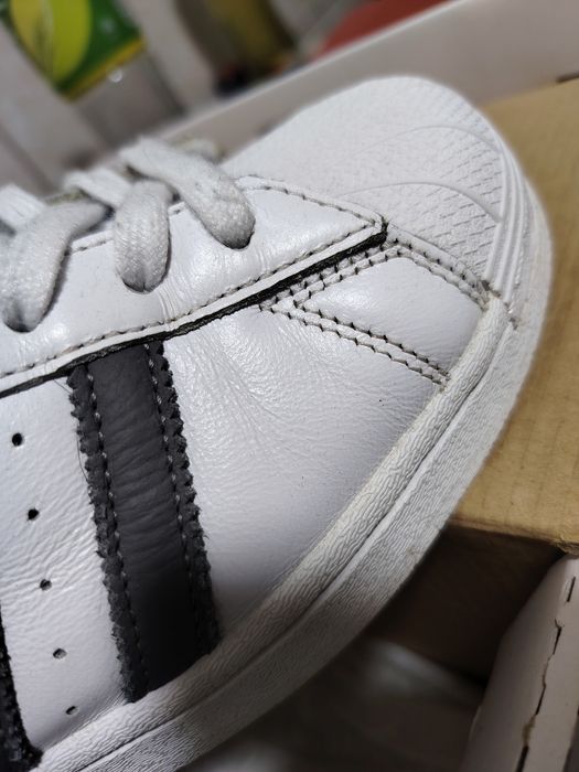 Superstar alb, aproape nou, pozele vorbesc