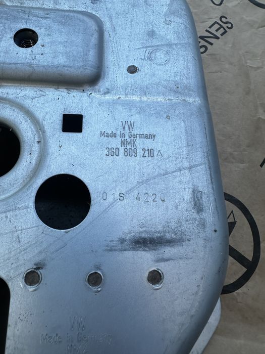 Stâlp dreapta față vw passsat b8.