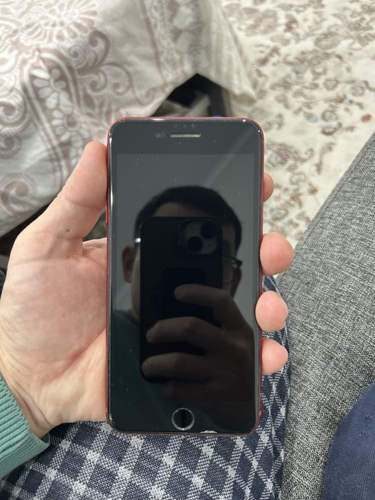 iPhone 8 plus в отл.сост