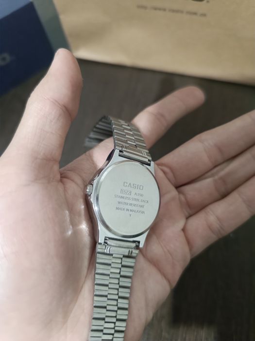 срочно продаётся casio mq-24d-7e