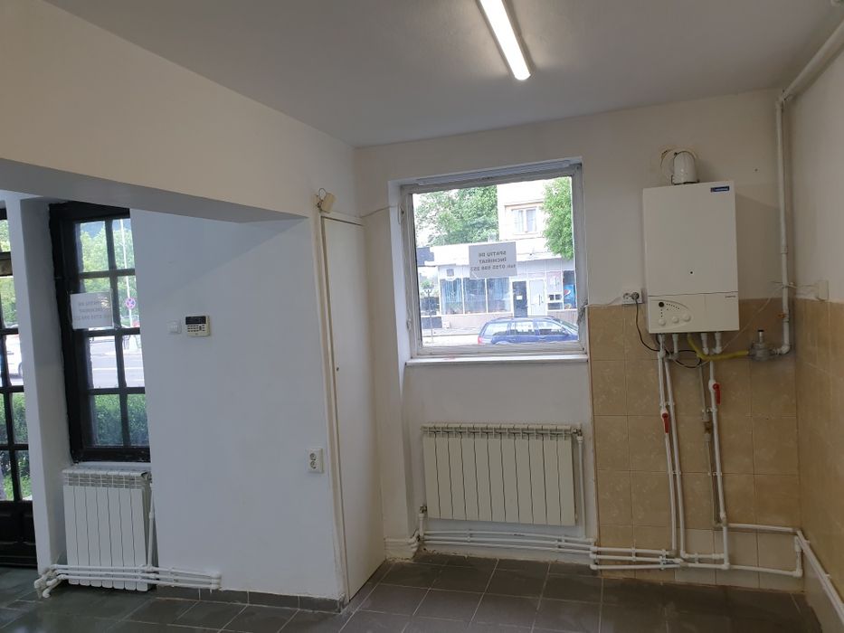 InchiriezSpatiu comercial st culturi 4/ 24  pret 500 euro sau 150000 e