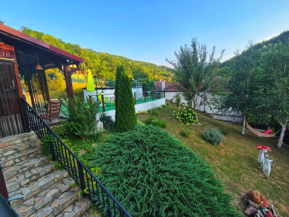 Продава се Къща в Плачковци - 212 кв.м за 883 €/кв.м - Снимка #3